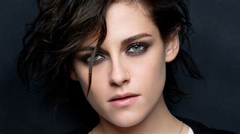 kristen stewart 2017 chanel perfumes|Kristen Stewart the Face of Chanel's New Gabrielle .